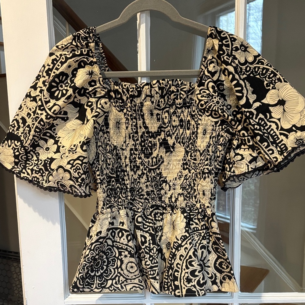 Umgee Black and Cream Smocked Shirt